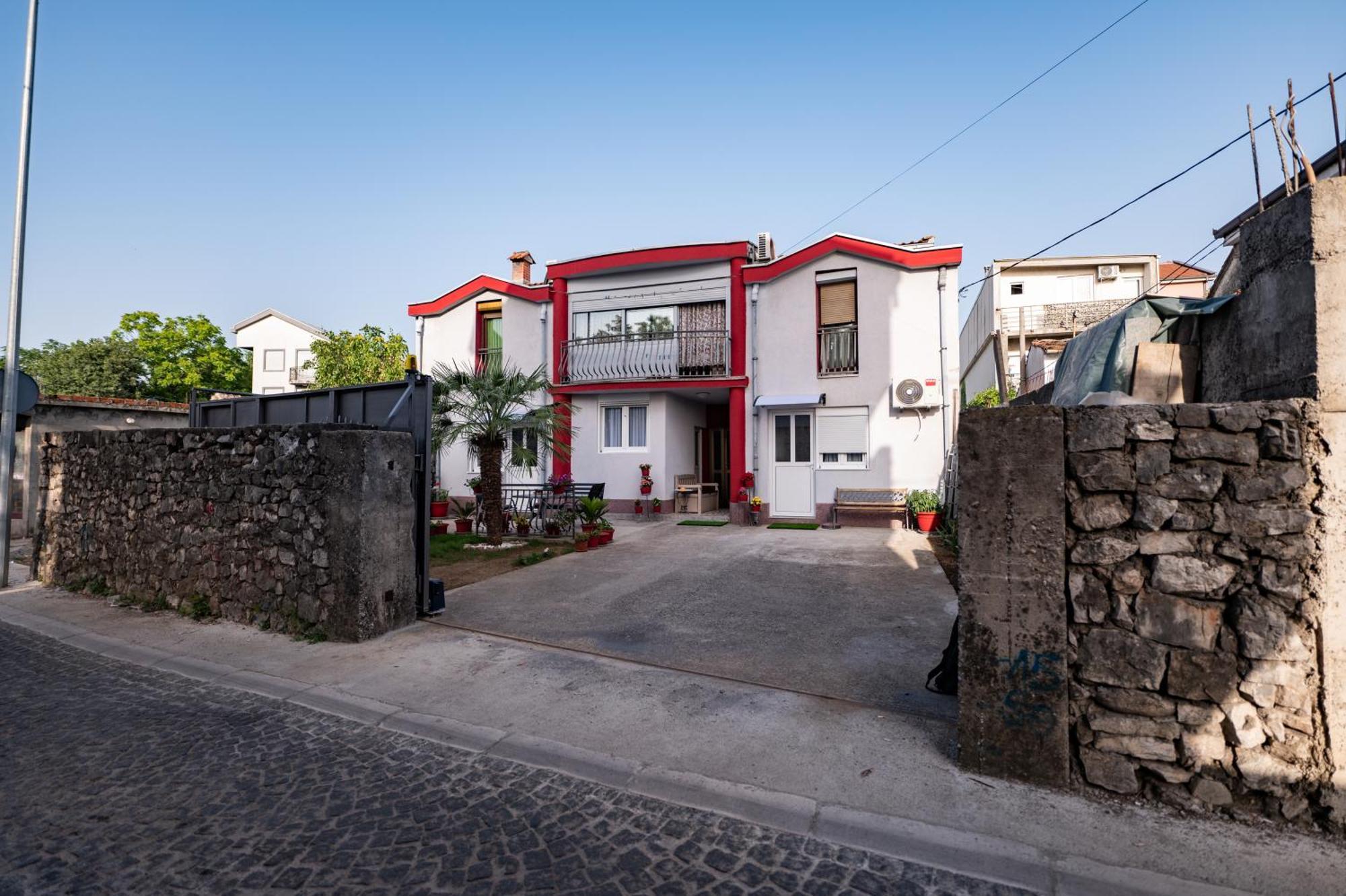 Apartmani Kaan بودغوريتْسا المظهر الخارجي الصورة