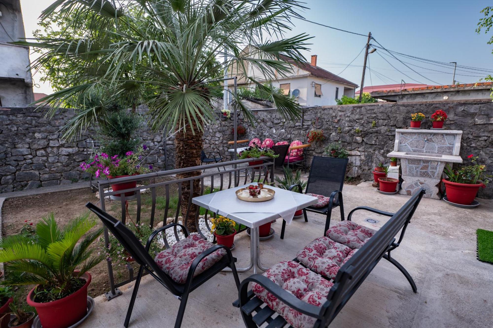 Apartmani Kaan بودغوريتْسا المظهر الخارجي الصورة